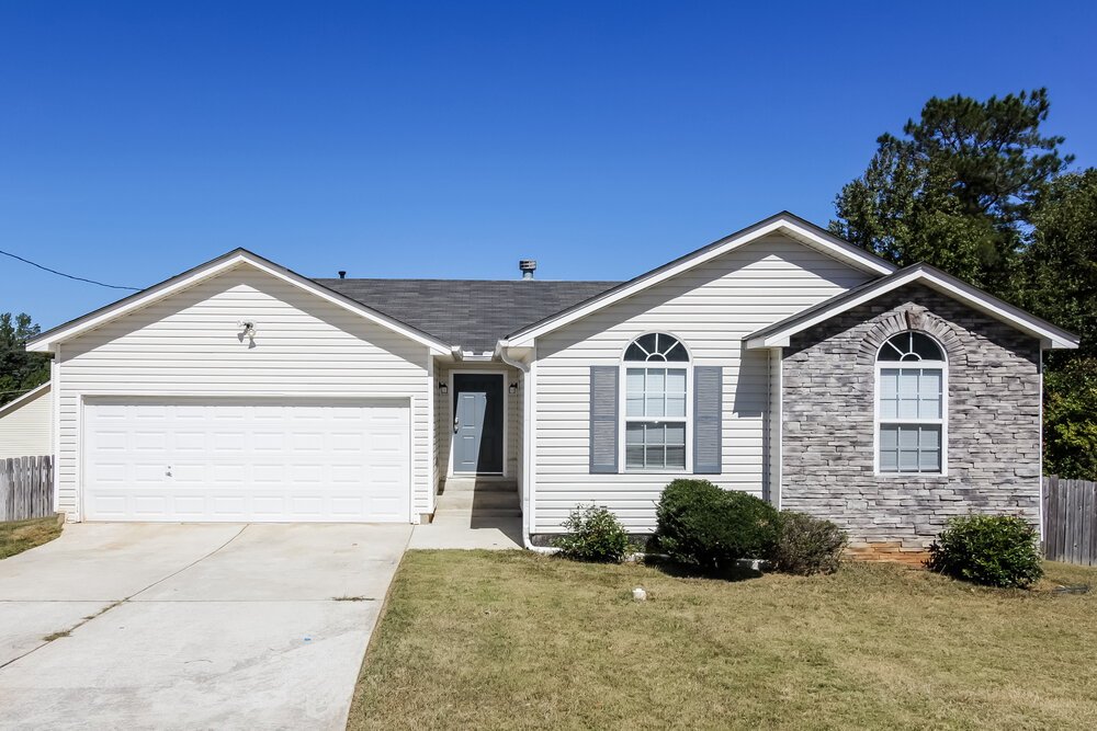 4-Bed Rental on 714 Cherry Branch photo 1