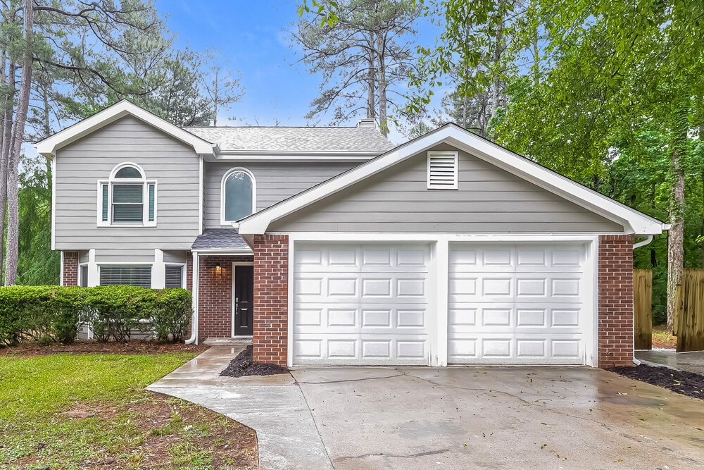 3-Bed Rental on 3811 Eden Glen photo 1