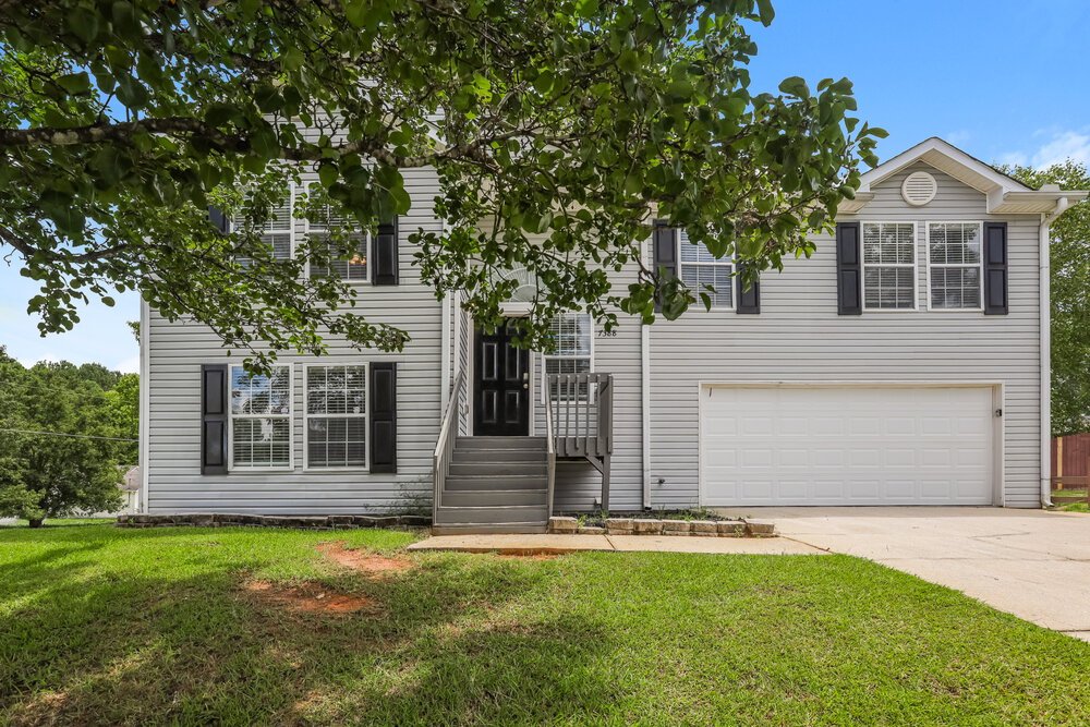 4-Bed Rental on 7388 Elm Ridge photo 1