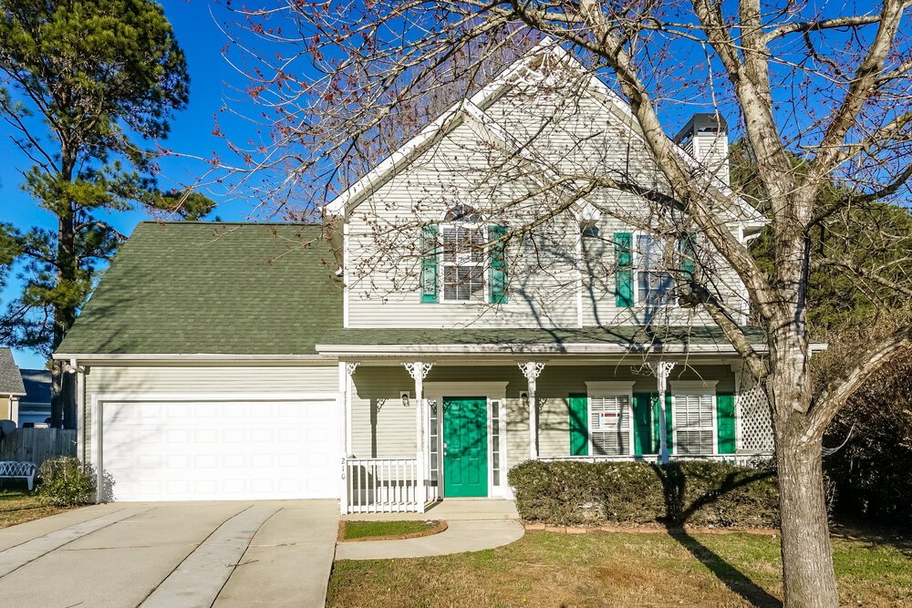 4-Bed Rental on 210 Prescott Ct photo 1