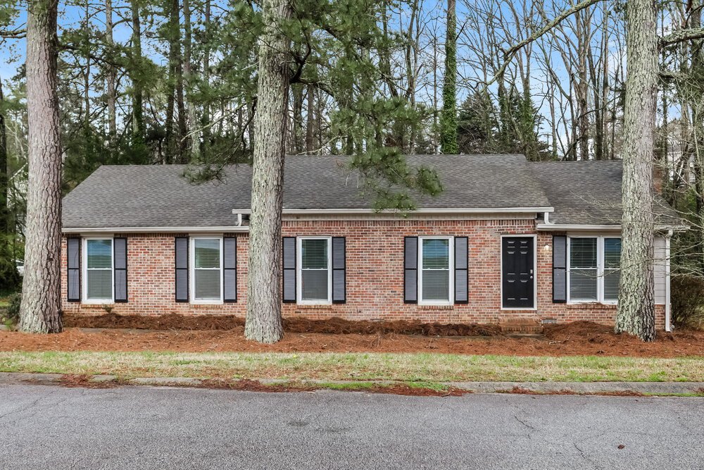 3-Bed Rental on 661 Greenview Ave photo 1