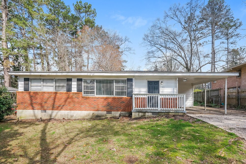 3-Bed Rental on 640 Oakdale Dr photo 1