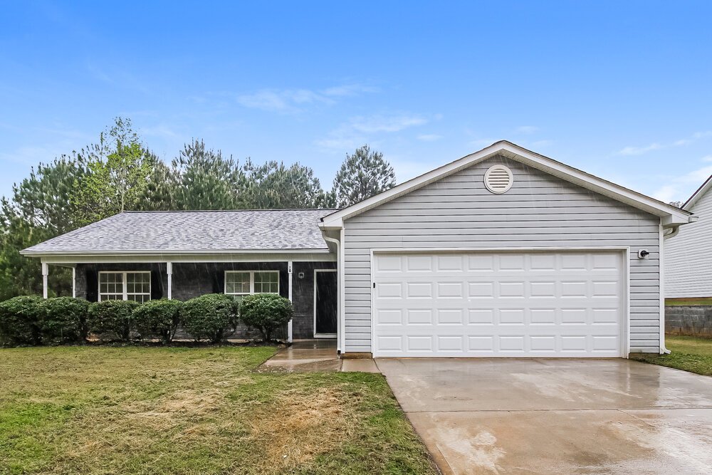 3-Bed Rental on 20 Carver Dr photo 1