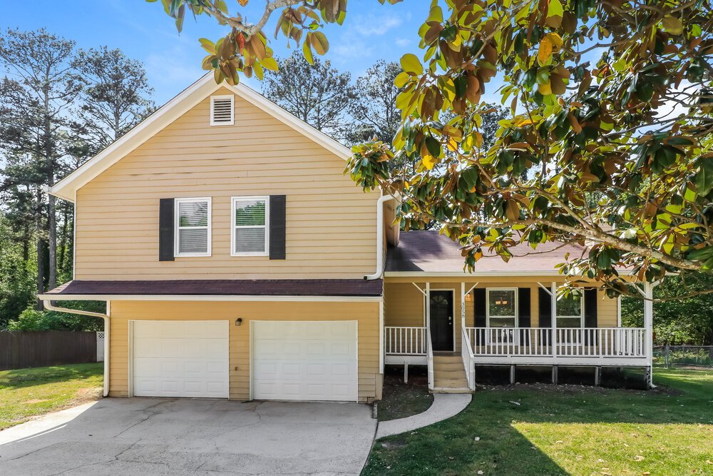 3-Bed Rental on 3058 Favor Pines photo 1