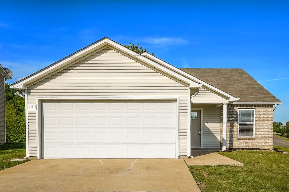 3-Bed Rental on 2761 Sutherland Dr photo 1