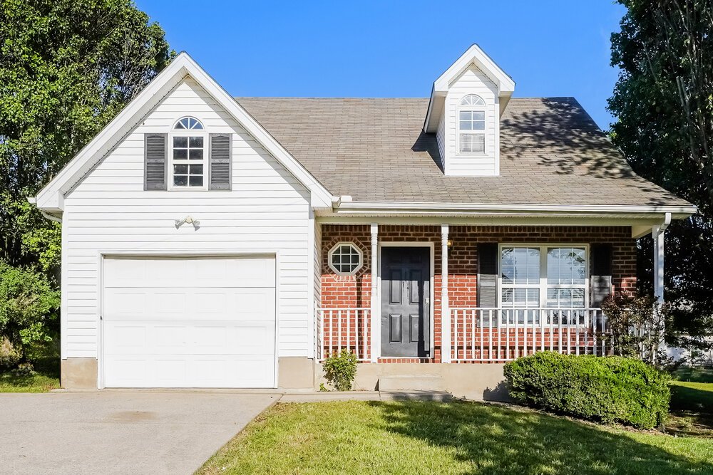 3-Bed Rental on 404 Barking Dr photo 1