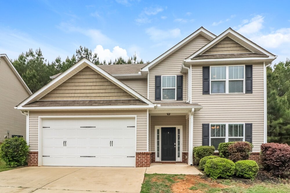 4-Bed Rental on 398 Fieldcrest Drive photo 1