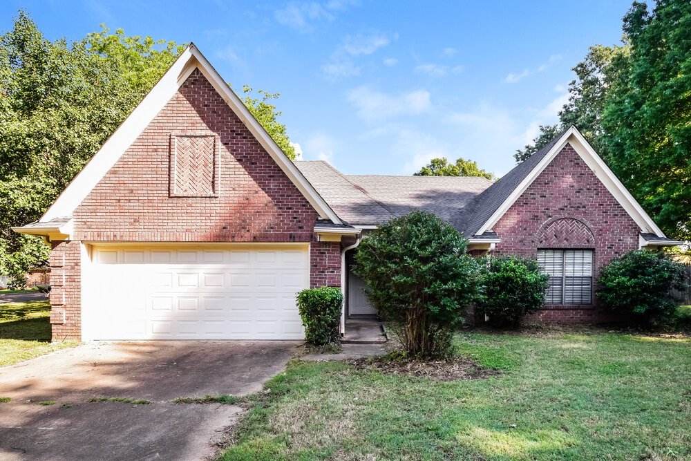 3-Bed Rental on 390 Cherry Tree photo 1