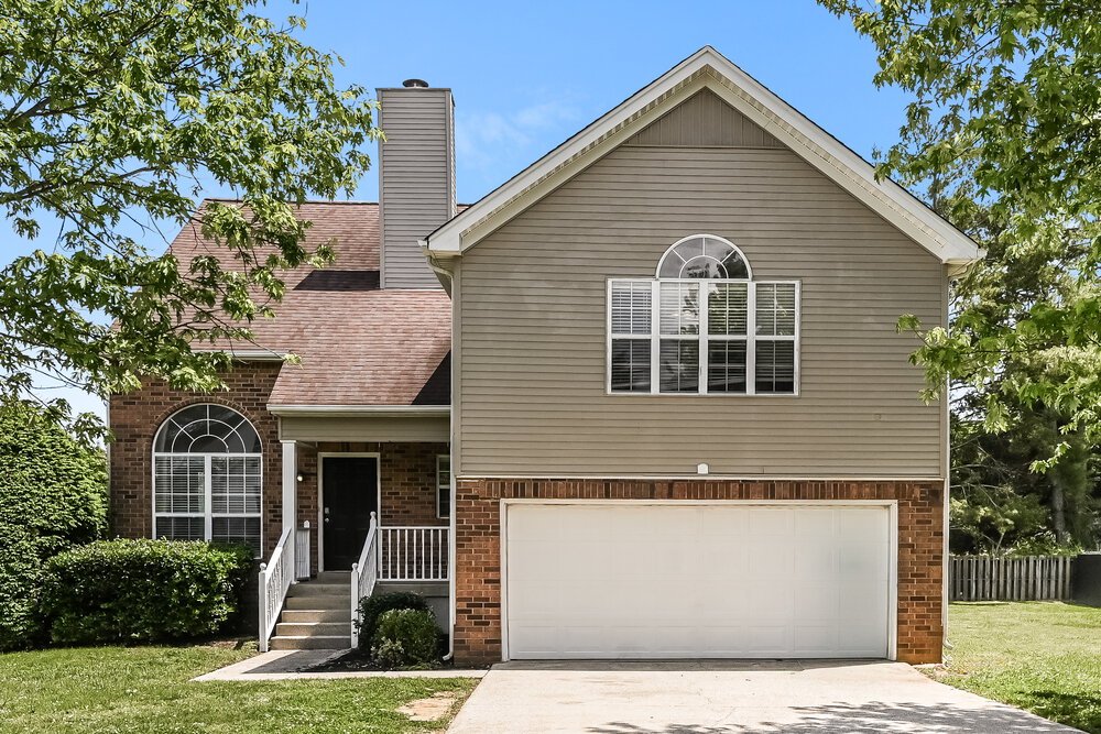 4-Bed Rental on 207 Fairfield Dr photo 1