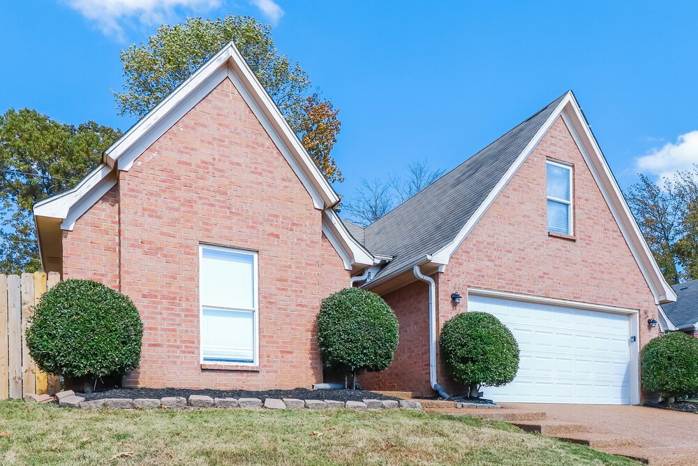 3-Bed Rental on 5714 Pecan Trace photo 3