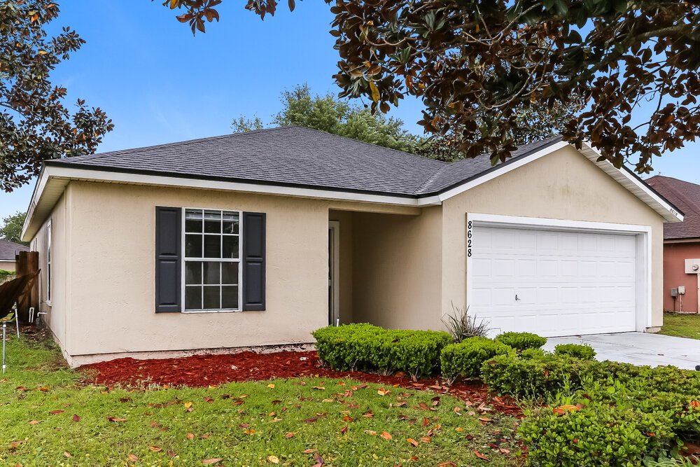 4-Bed Rental on 8628 Springtree Rd photo 3