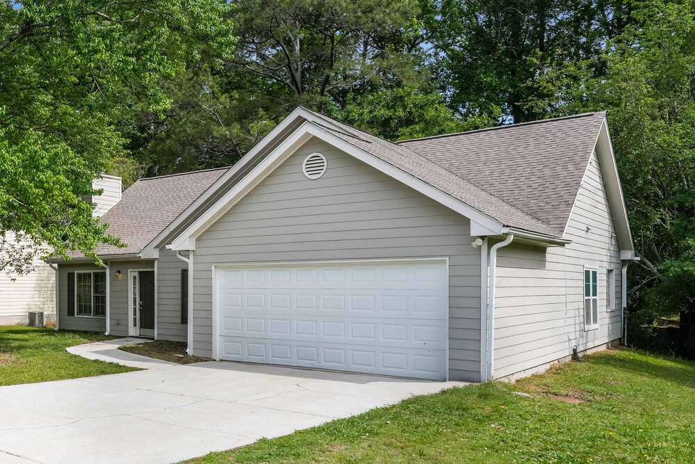 3-Bed Rental on 3580 Traddsprings Way photo 3
