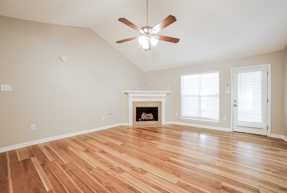 3-Bed Rental on 7089 Willow Point photo 3