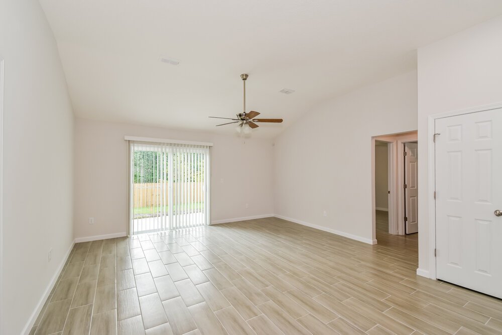 4-Bed Rental on 6087 Patriots Landing photo 3
