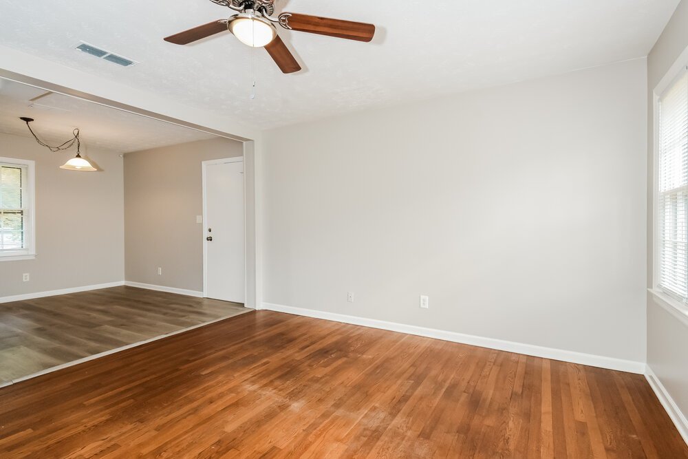 3-Bed Rental on 4355 Donegal Circle photo 3
