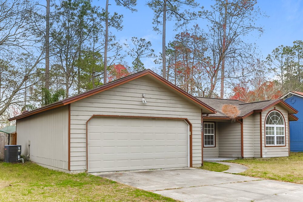 3-Bed Rental on 1863 Sherwood Dr photo 3