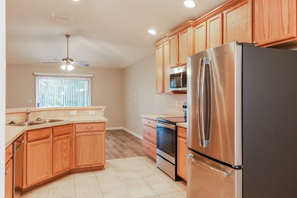 4-Bed Rental on 2621 Fernleaf Dr photo 4