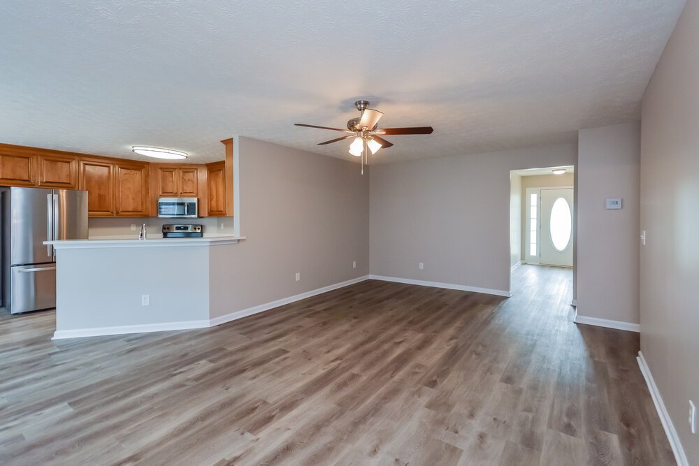 3-Bed Rental on 25 Collins Trce photo 4