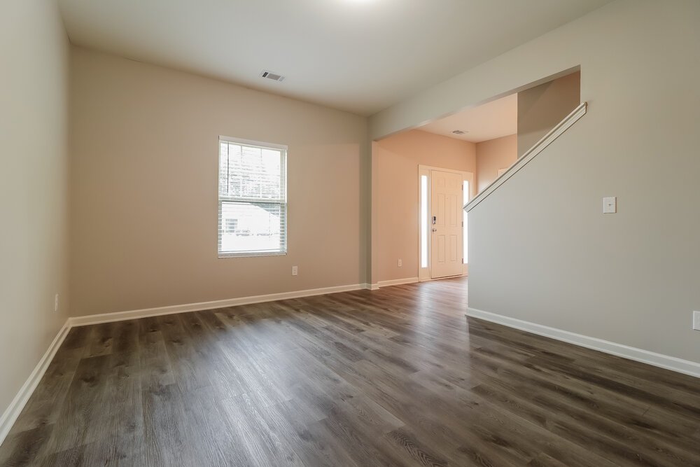5-Bed Rental on 20 Sycamore St photo 4