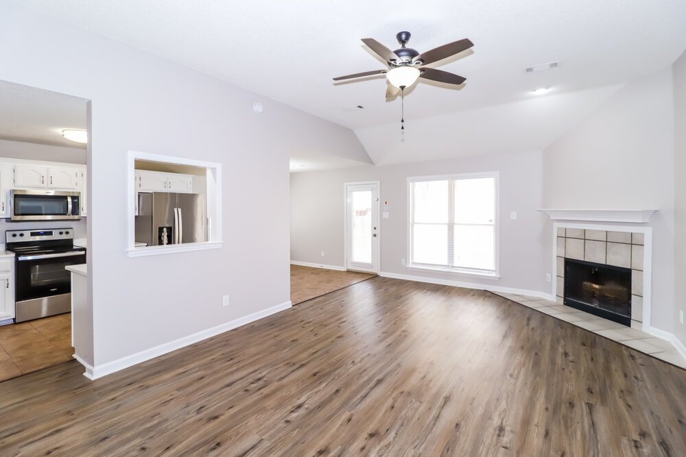 3-Bed Rental on 5714 Pecan Trace photo 4