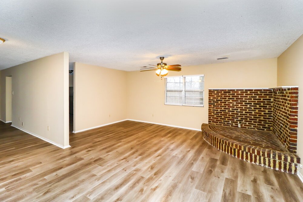4-Bed Rental on 9091 S Wilderwood photo 4