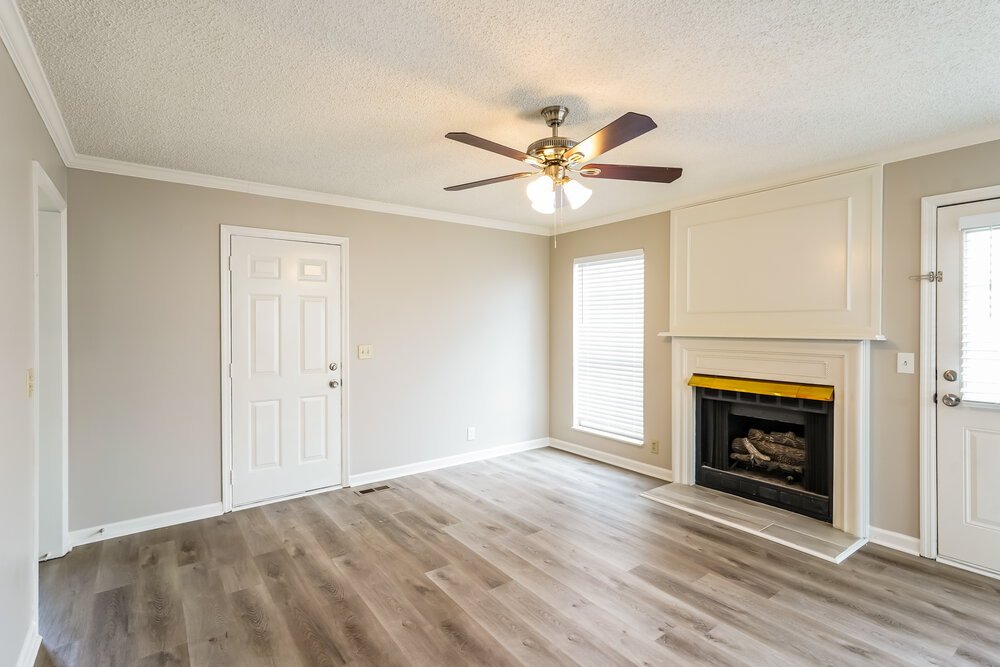 3-Bed Rental on 905 Traceton Ct photo 4