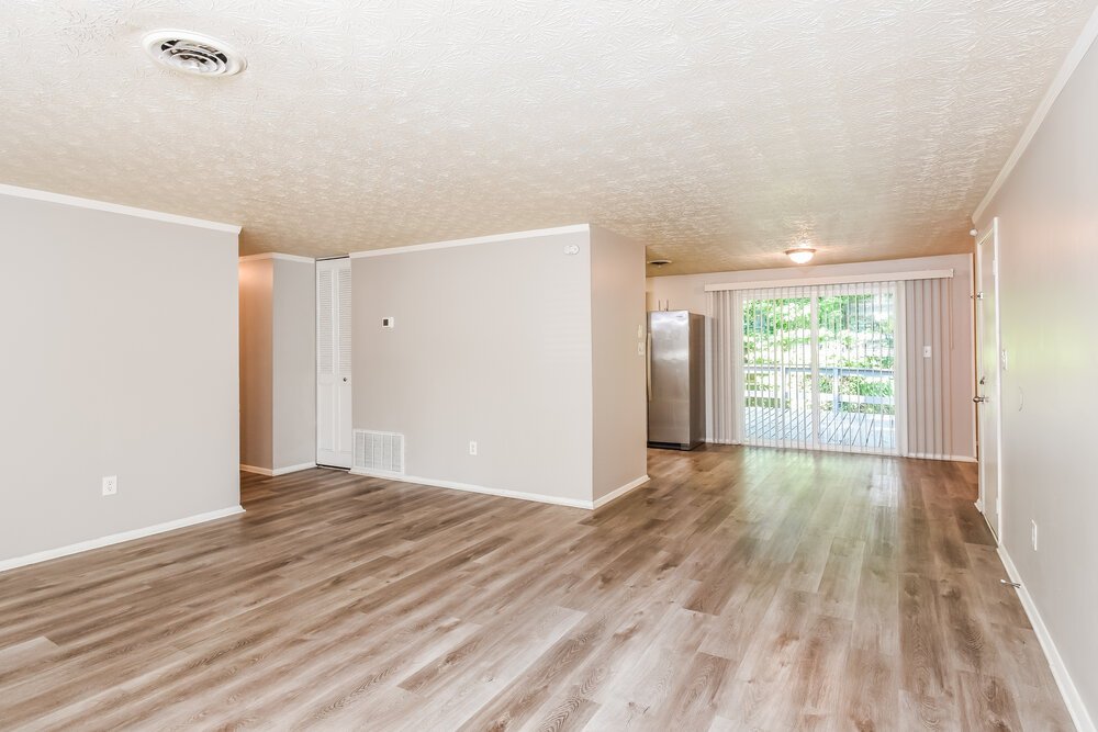 3-Bed Rental on 1860 Suwanee Ridge photo 4
