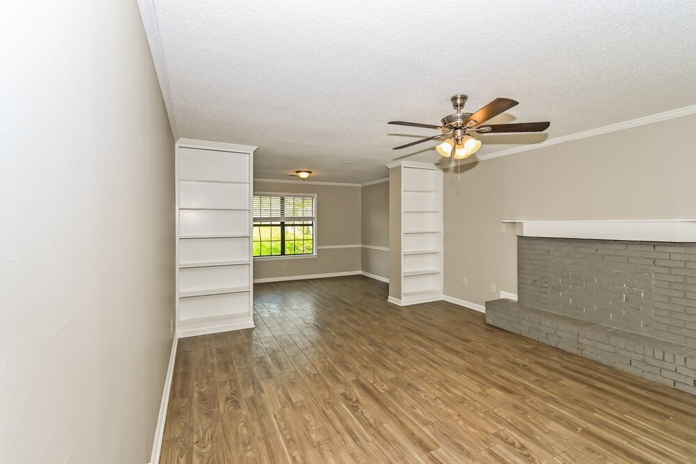 4-Bed Rental on 1053 Dove Hollow photo 4