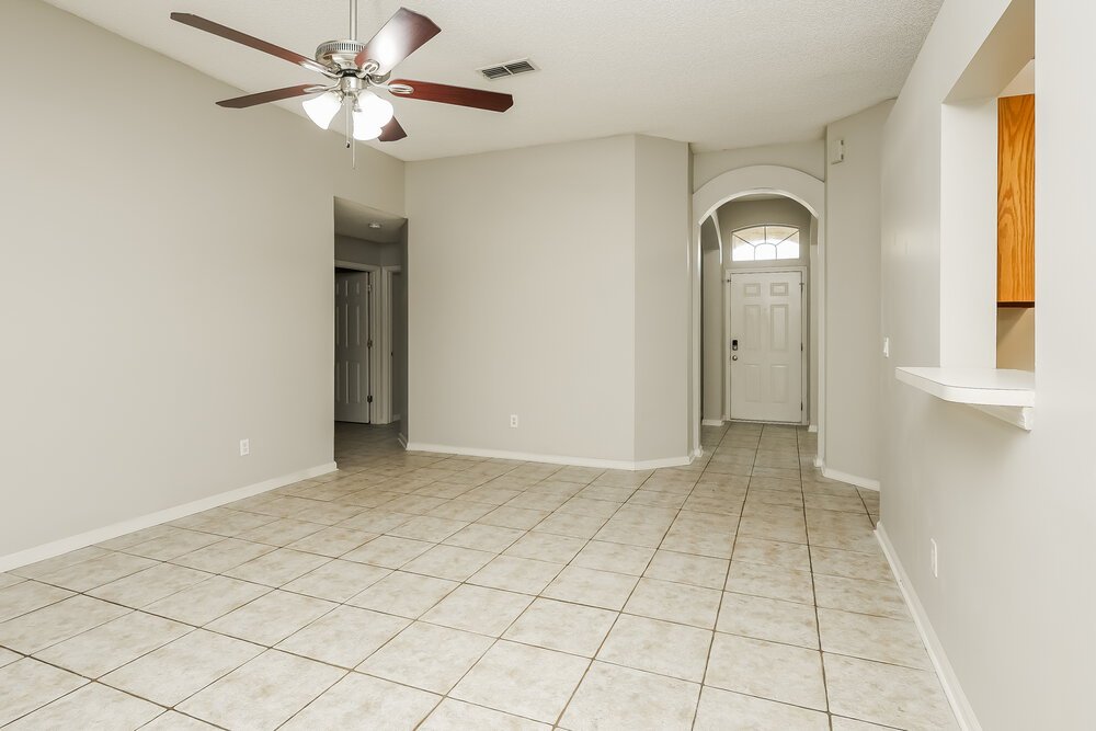 4-Bed Rental on 7811 Invermere Blvd photo 4