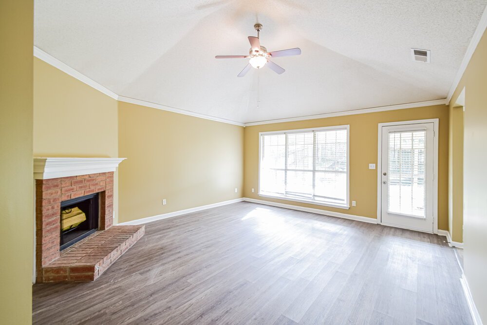 3-Bed Rental on 430 N Ericson photo 4
