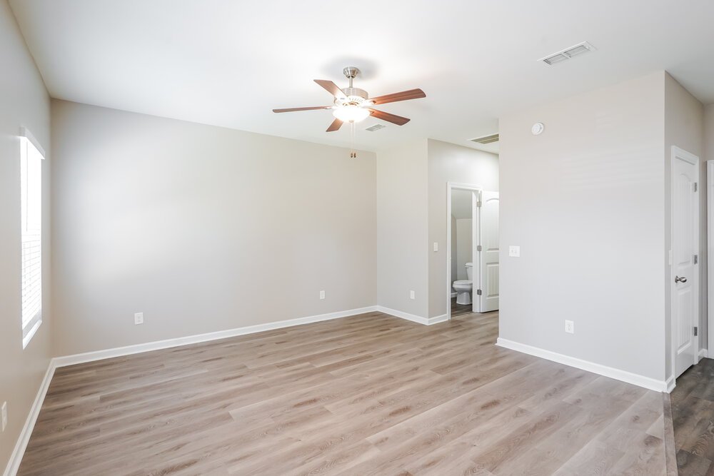 3-Bed Rental on 1327 Rutherford St photo 4
