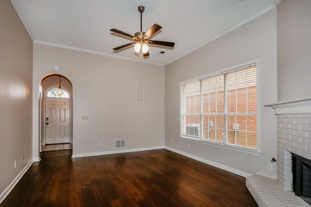 3-Bed Rental on 596 N Ericson photo 4
