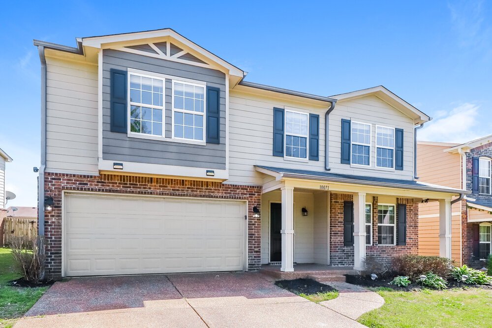 4-Bed Rental on 10071 Woodlee Cv photo 4