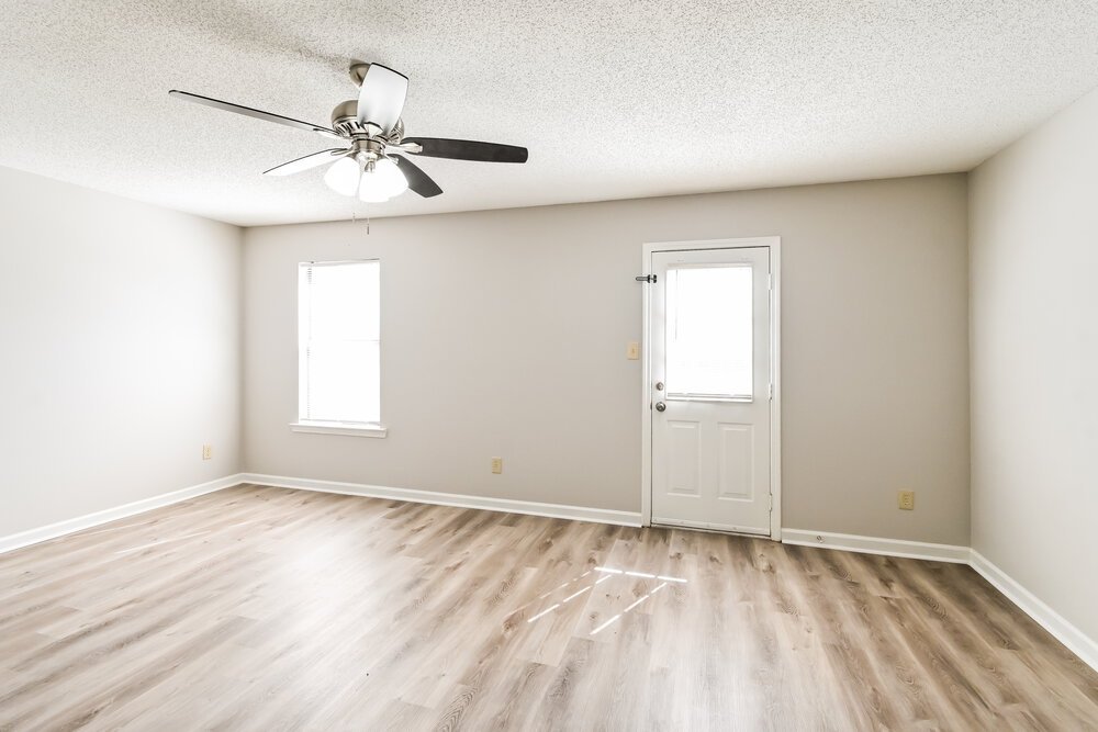 2-Bed Rental on 7764 Biloxi Cv photo 4