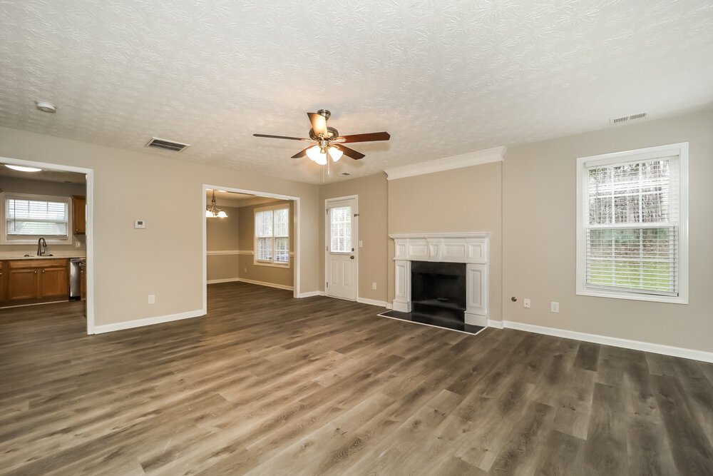 3-Bed Rental on 208 Arbor Creek photo 4