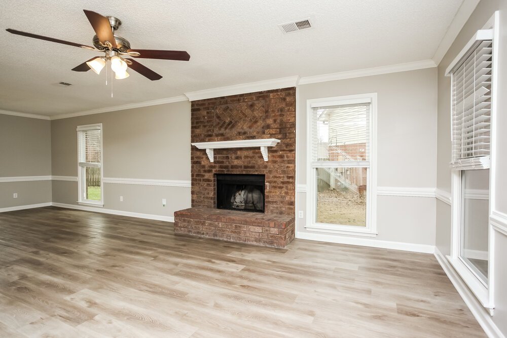 4-Bed Rental on 4466 Dawn Oaks photo 4