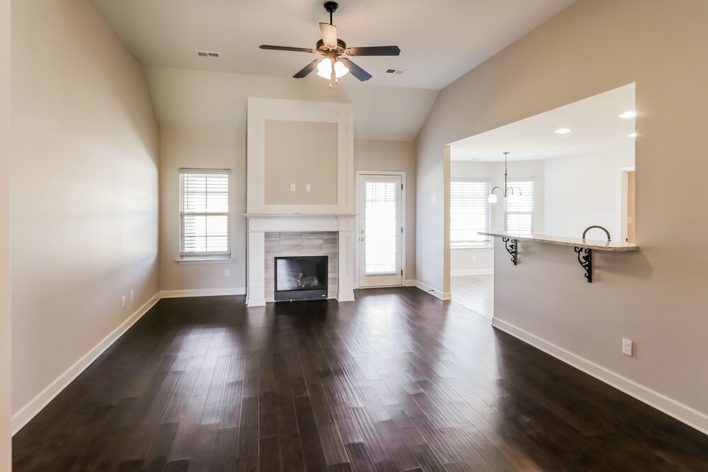 4-Bed Rental on 3469 Marion Ln photo 4