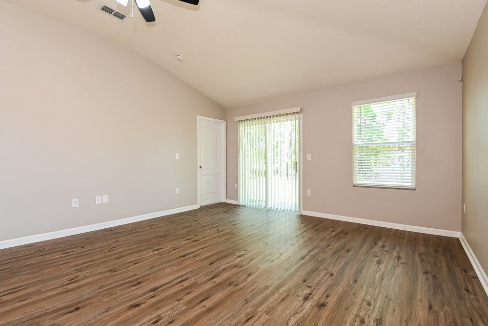 3-Bed Rental on 2555 Bear Creek photo 4