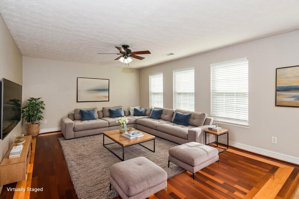 4-Bed Rental on 1305 Bramlett Blvd photo 4