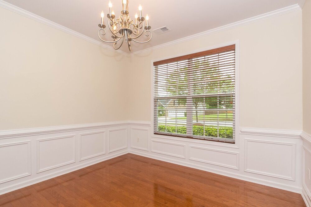 4-Bed Rental on 250 Lantana Dr photo 5