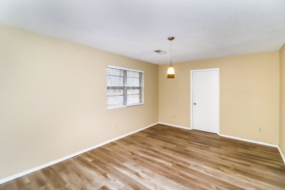4-Bed Rental on 9091 S Wilderwood photo 5