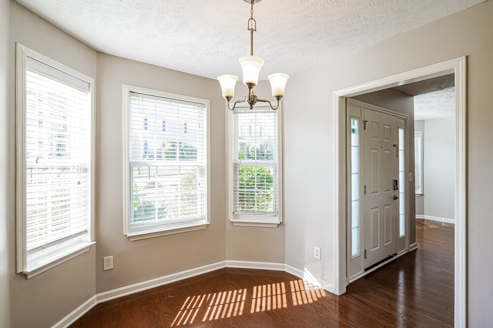 3-Bed Rental on 1416 Sprucedale Dr photo 5