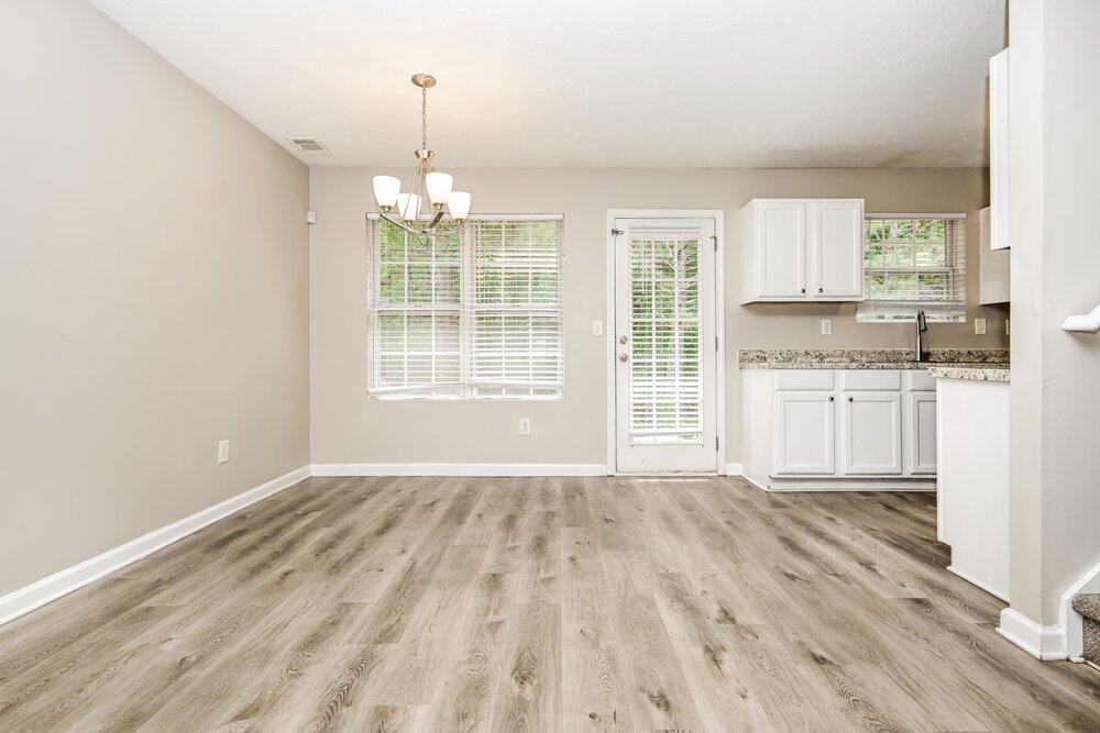 4-Bed Rental on 5200 Tussahaw Crossing photo 5