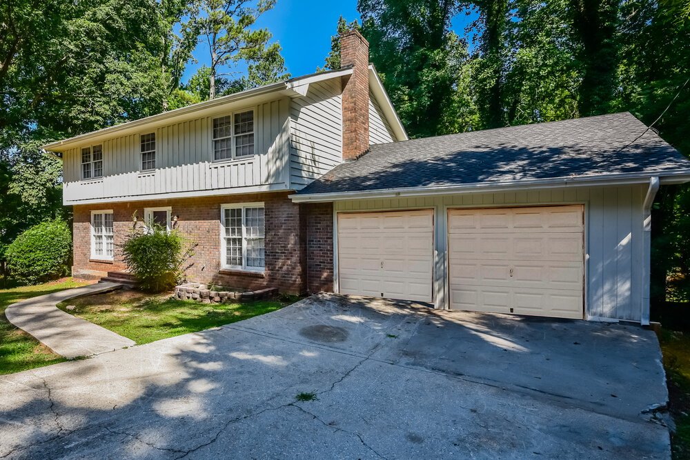 4-Bed Rental on 5002 Post Road photo 5