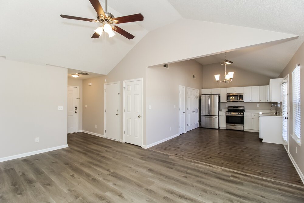 4-Bed Rental on 714 Cherry Branch photo 5