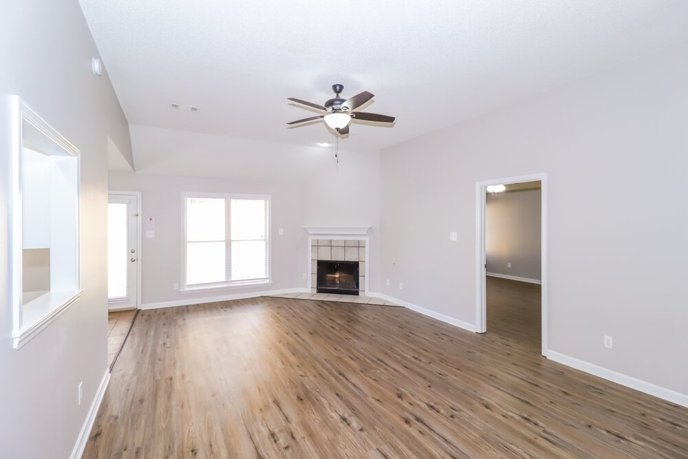 3-Bed Rental on 5714 Pecan Trace photo 5
