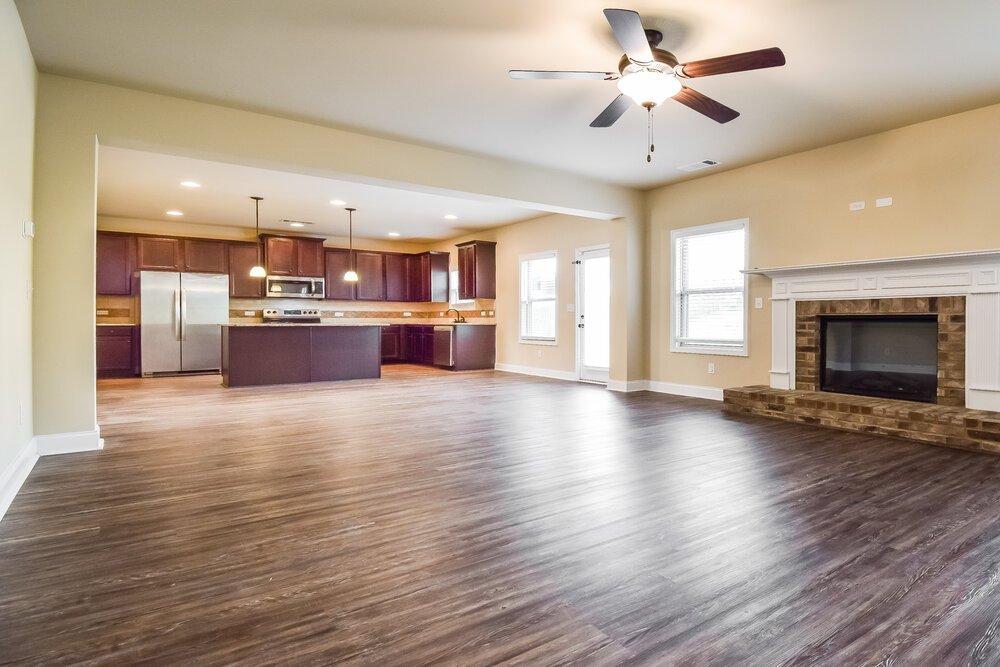 4-Bed Rental on 11086 Shadow Ct photo 5