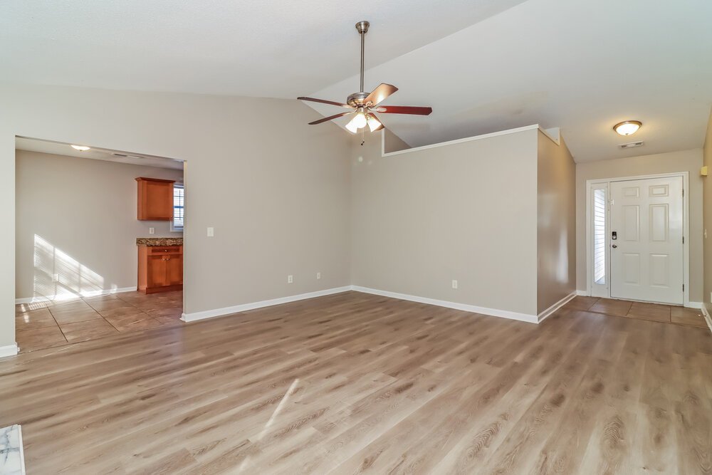 3-Bed Rental on 702 Shoal Circle photo 5