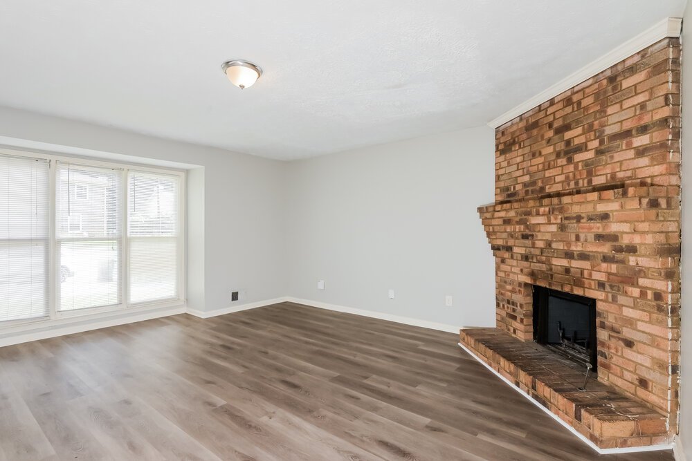 3-Bed Rental on 5353 Ridgemere Ct photo 5