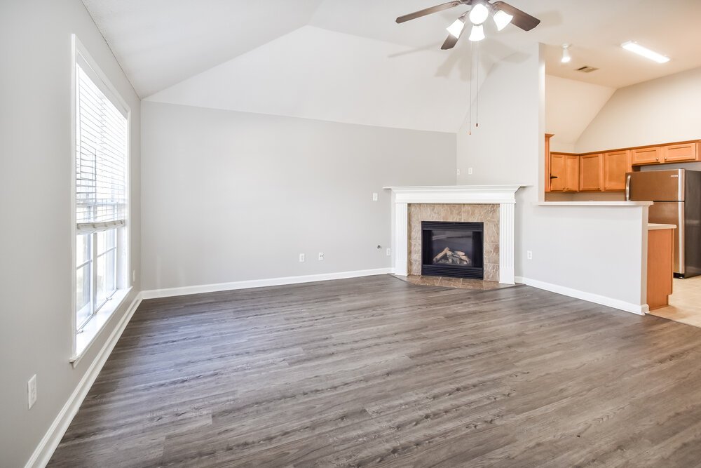 3-Bed Rental on 10173 Evening Hill photo 5